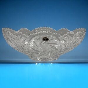 Vintage Bohemian Lead Crystal Bowl – Timeless Elegance from Czechoslovakia ✨